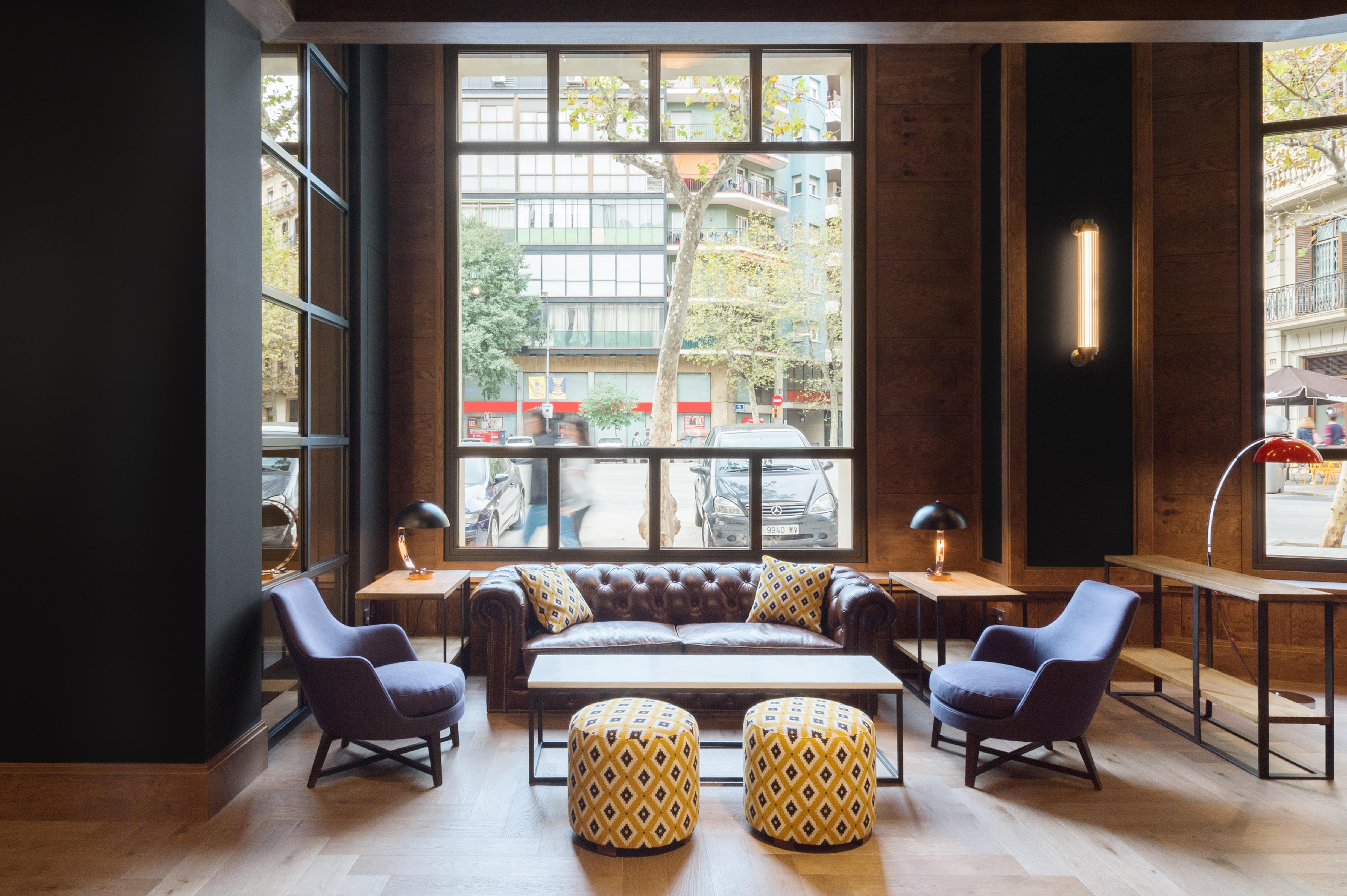 Hotel The Corner 4*